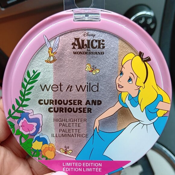 Wet n Wild x Alice In Wonderland Highligter - Picture 2 of 2